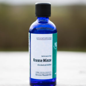 Kräuteressenz auch zur Gesichtspflege Bio Krause Minze