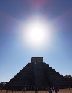 Mehr über den Artikel erfahren Erdenhüter und Sonnengott